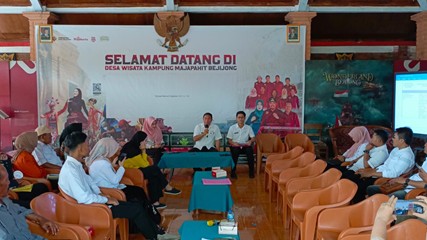 DPMD dan Kominfo Kabupaten Mojokerto Gelar Sosialisasi PPID di Desa Bejijong untuk Tingkatkan Transparansi Desa